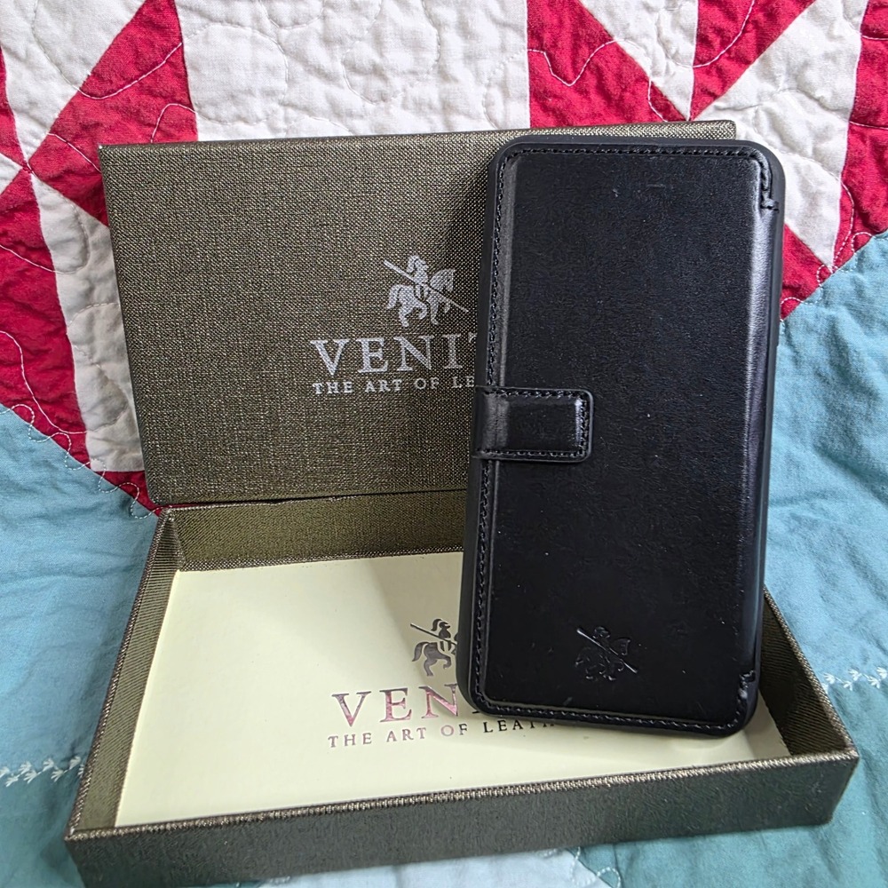 Venito Verona Wallet Case for iPhone XS Max Rustic Black Leather RFID Protection